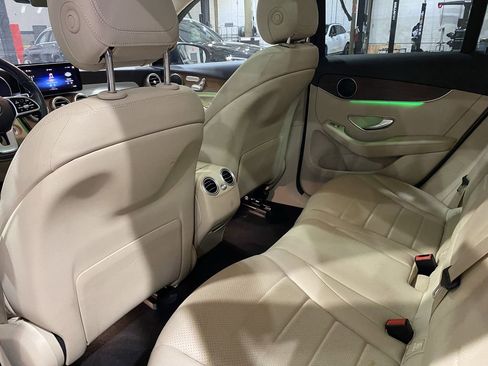 Used 2022 Mercedes-Benz GLC 300 4MATIC w/ Premium Package Lite image 5