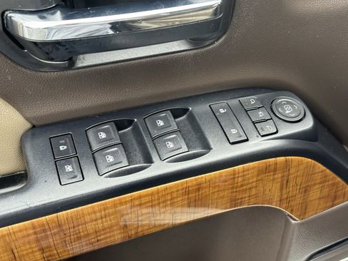 Used 2017 GMC Sierra 1500 SLT w/ SLT Premium Package image 19