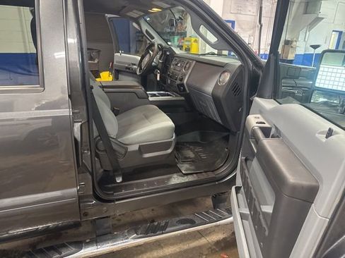 Used 2016 Ford F250 XLT w/ XLT Value Package image 12