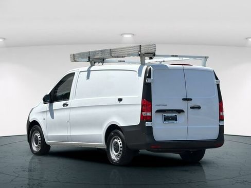 Used 2023 Mercedes-Benz Metris image 5