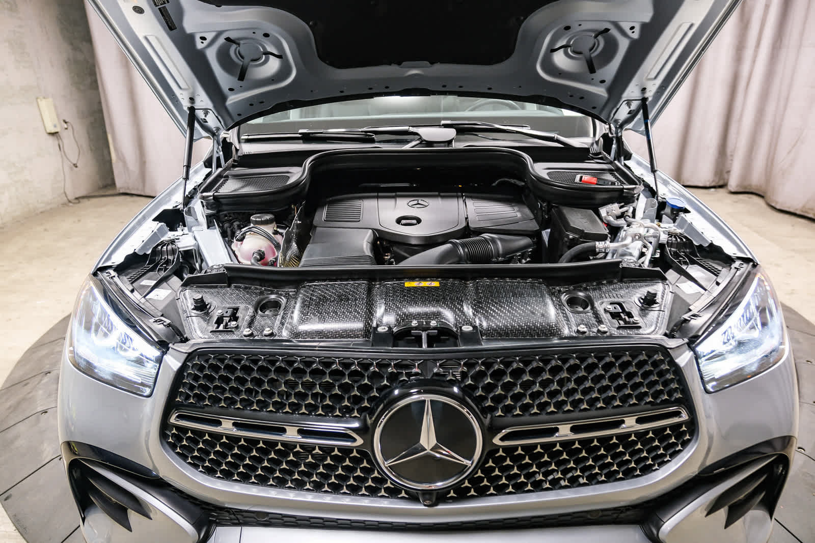 Used 2026 Mercedes-Benz GLE 450e 4MATIC w/ AMG Line Exterior image 33