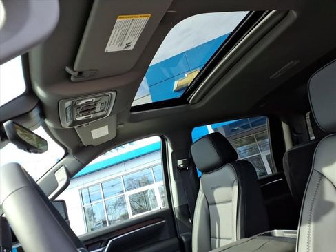 New 2026 GMC Sierra 2500 Denali w/ Denali Reserve Package image 8