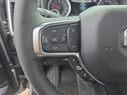 Used 2025 RAM 1500 Big Horn AWD/4WD image 17