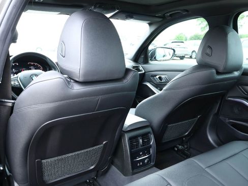 Used 2020 BMW 330i Sedan w/ Premium Package RWD image 12