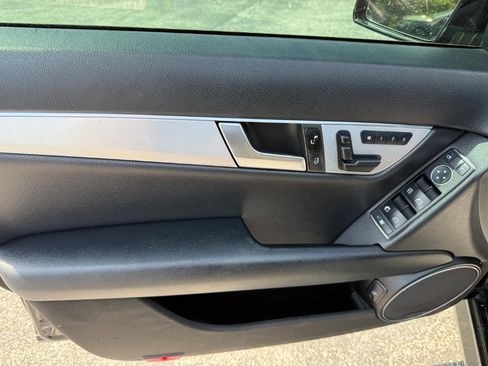 Used 2013 Mercedes-Benz C 250 Sedan image 14