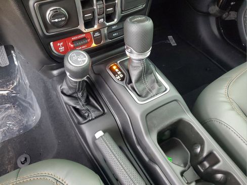 New 2026 Jeep Gladiator Mojave image 10