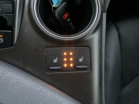 Used 2021 Toyota Camry XSE image 34