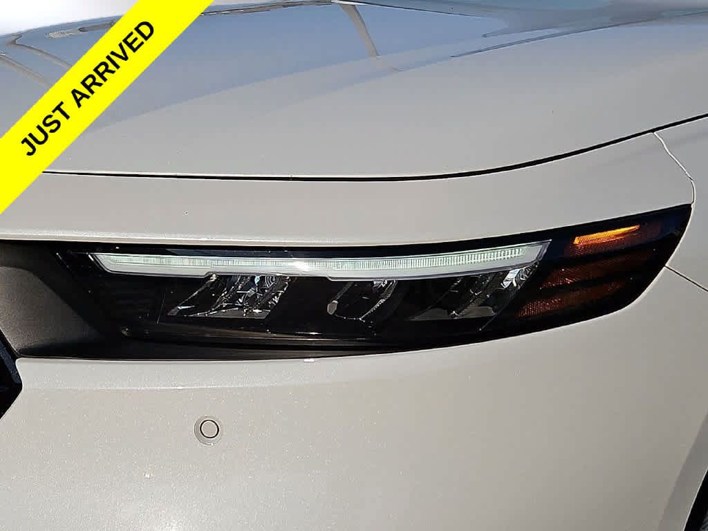 Used 2024 Honda Accord Touring image 8