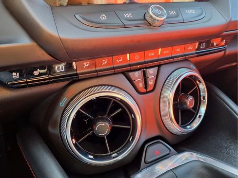Used 2018 Chevrolet Camaro SS RWD image 18