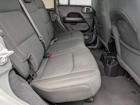 Used 2021 Jeep Wrangler Unlimited Sahara image 19