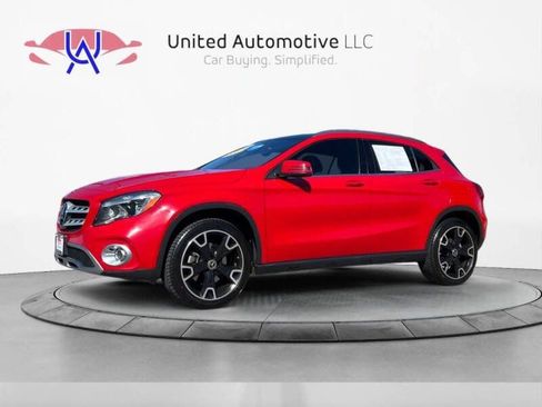 Used 2020 Mercedes-Benz GLA 250 4MATIC w/ Premium Package image 1