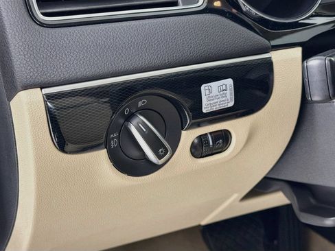 Used 2015 Volkswagen Jetta TDI SEL FWD image 10