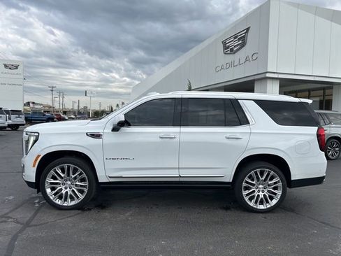 Used 2026 GMC Yukon Denali w/ Denali Reserve Package image 1