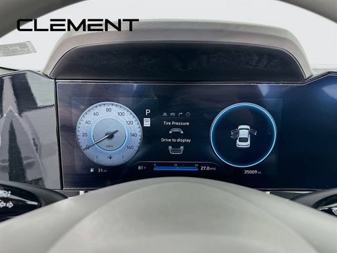 Used 2024 Hyundai Elantra SEL FWD image 18
