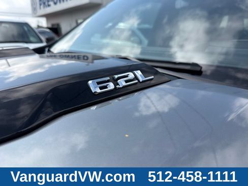 Used 2023 Chevrolet Silverado 1500 ZR2 w/ Technology Package AWD/4WD image 4