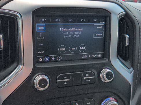 Used 2021 GMC Sierra 1500 SLE w/ X31 Off-Road Package AWD/4WD image 17