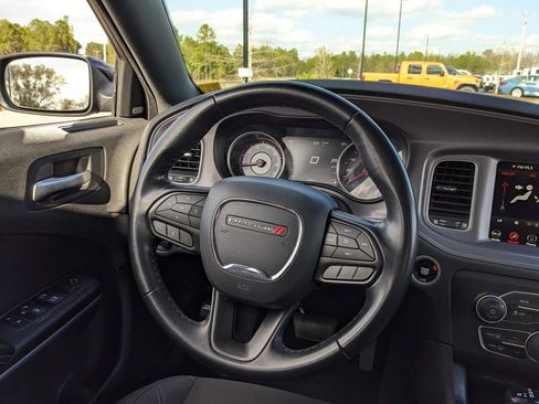 Used 2023 Dodge Charger SXT image 21