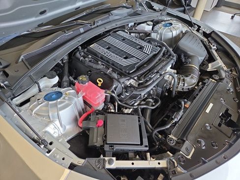 Used 2018 Chevrolet Camaro ZL1 RWD image 25