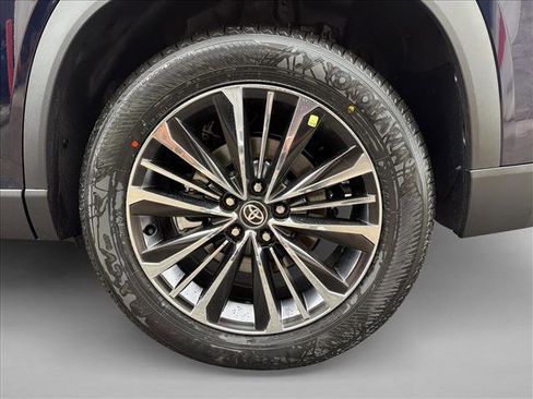 New 2026 Toyota Grand Highlander AWD Hybrid image 9