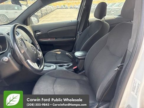 Used 2013 Dodge Avenger SXT FWD image 8