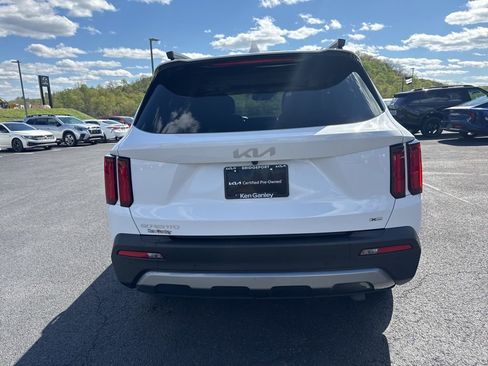 Used 2023 Kia Sorento SX Prestige image 6