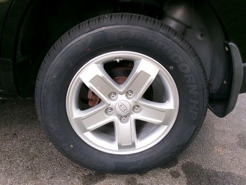 Used 2009 Kia Sportage LX FWD image 38