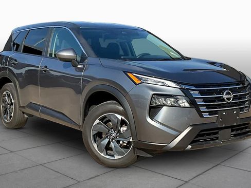 Used 2025 Nissan Rogue SV AWD/4WD image 2