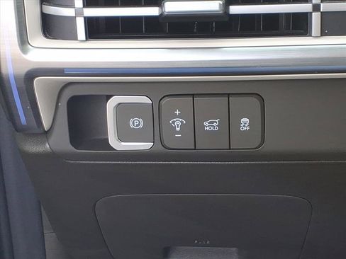 Used 2025 Hyundai Santa Fe Calligraphy image 23