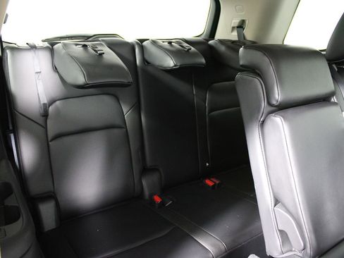 Used 2023 Nissan Pathfinder SL image 19