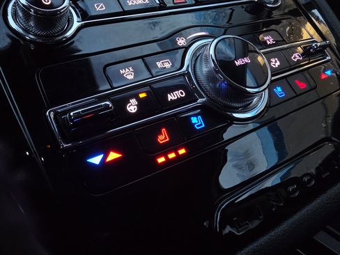 Used 2021 Lincoln Corsair Reserve w/ Equipment Group 201A image 27