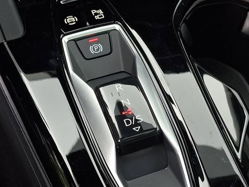 Used 2025 Audi Q5 Premium w/ Convenience Package AWD/4WD image 15