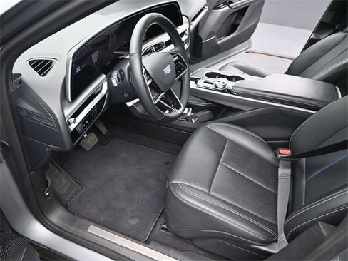 Used 2024 Cadillac Lyriq Luxury w/ LPO, Floor Liner Package image 9