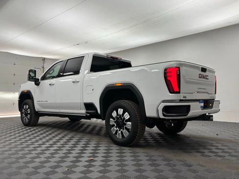 New 2025 GMC Sierra 2500 Denali w/ Denali Reserve Package image 12