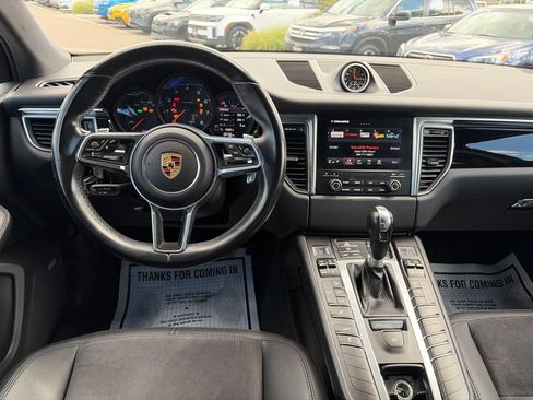 Used 2017 Porsche Macan AWD/4WD image 22