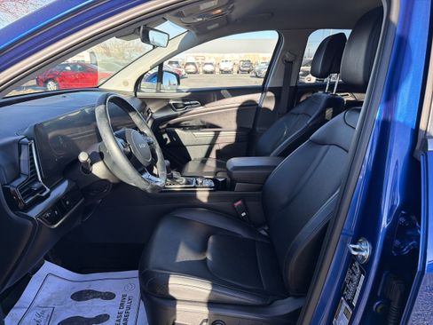 Used 2023 Kia Sportage EX AWD/4WD image 11