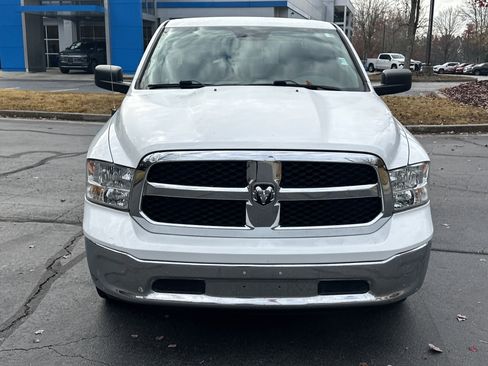 Used 2020 RAM 1500 Classic SLT image 2