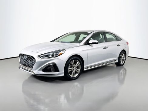 Used 2019 Hyundai Sonata Sport w/ Tech Package 03 FWD image 4