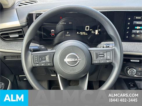 Used 2025 Nissan Kicks SV FWD image 27