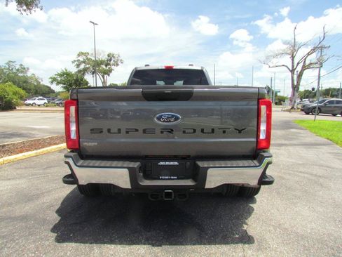 Used 2024 Ford F350 XLT AWD/4WD image 8