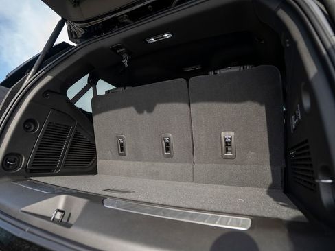 New 2026 Chevrolet Tahoe High Country image 15