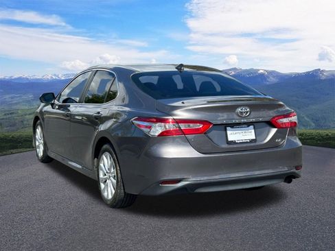Used 2019 Toyota Camry LE w/ Carpet Mat Package FWD image 3