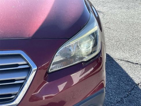 Used 2016 Subaru Outback 3.6R Limited image 3