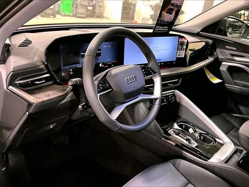 New 2026 Audi Q5 Premium Plus image 8