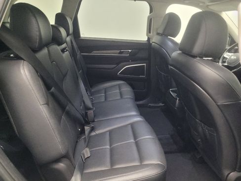 Used 2020 Kia Telluride EX AWD/4WD image 19