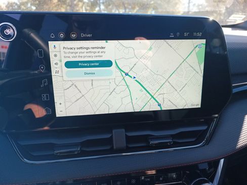 Used 2025 Chevrolet Equinox RS w/ Safety and Technology Package image 14