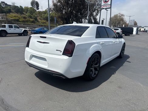 Certified 2023 Chrysler 300 S RWD image 7