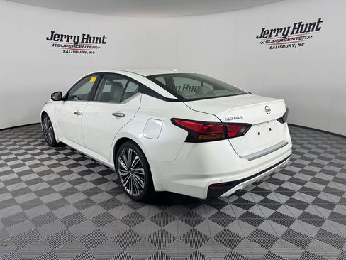 Used 2023 Nissan Altima 2.5 SL FWD image 7