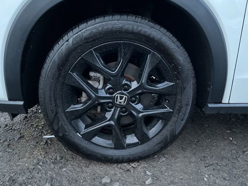 Used 2023 Honda HR-V Sport image 18