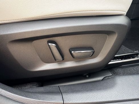 New 2025 Mitsubishi Outlander AWD image 12