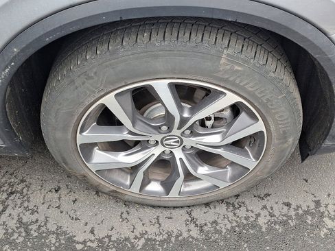 Used 2023 Acura MDX SH-AWD w/ Technology Package image 7